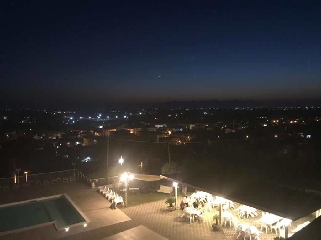 Hotel Ristorante Paradiso Albanella المظهر الخارجي الصورة