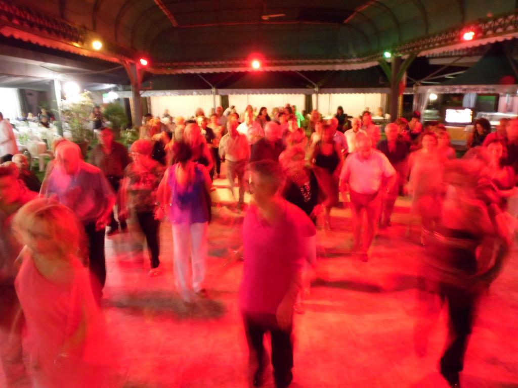 Hotel Ristorante Paradiso Albanella المظهر الخارجي الصورة
