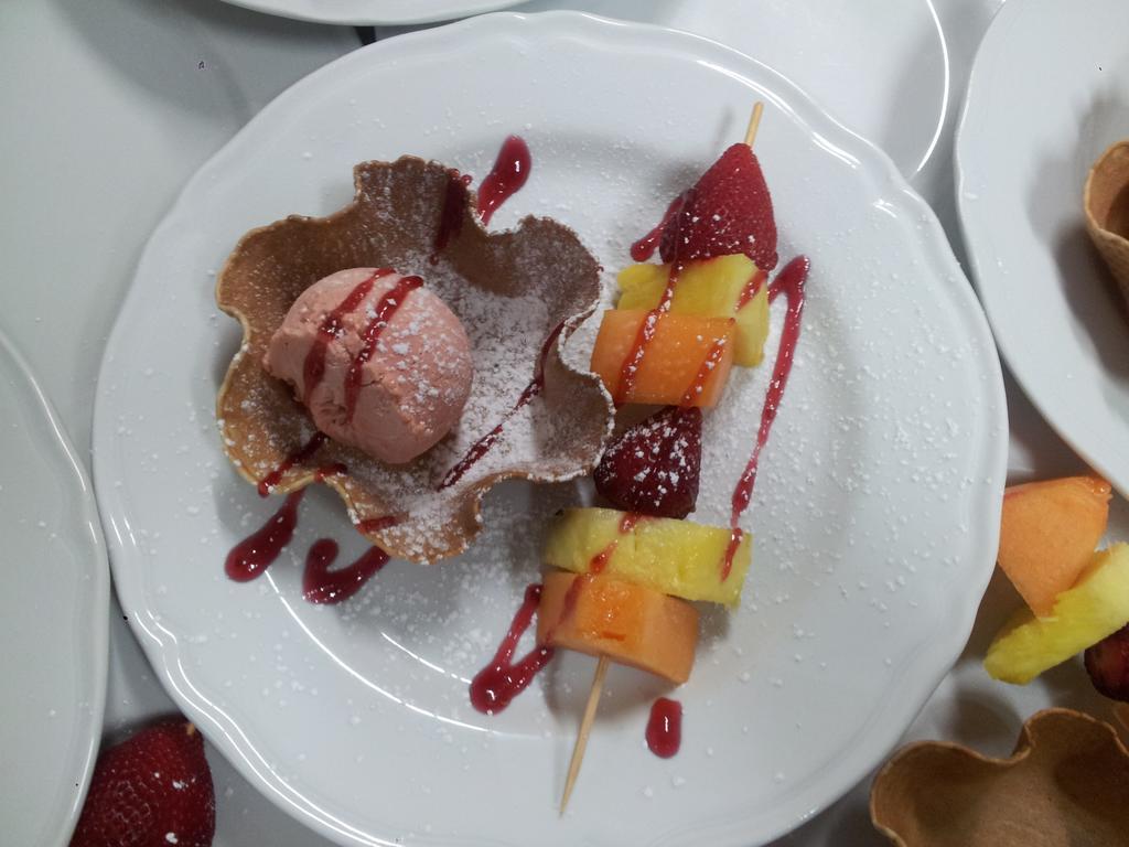 Hotel Ristorante Paradiso Albanella المظهر الخارجي الصورة