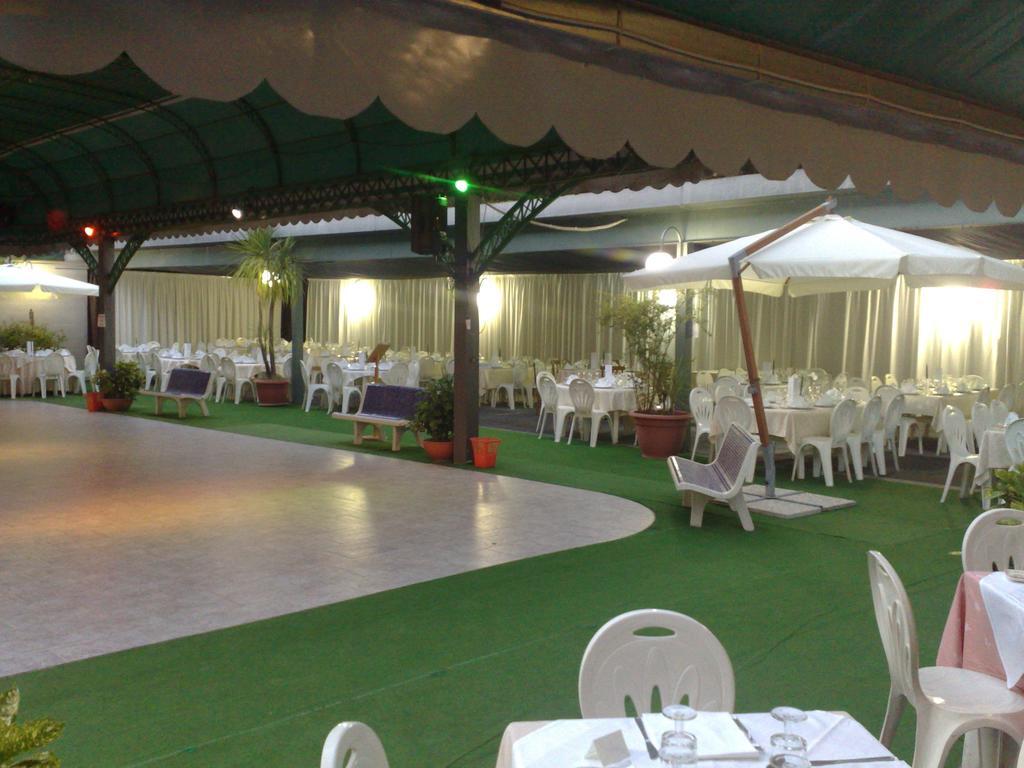Hotel Ristorante Paradiso Albanella المظهر الخارجي الصورة