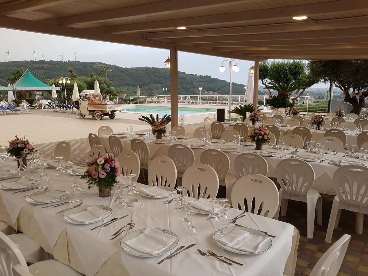 Hotel Ristorante Paradiso Albanella المظهر الخارجي الصورة